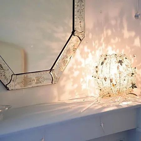 Maison Stella Cadente, Artistique Et Jardin A 3* Provins