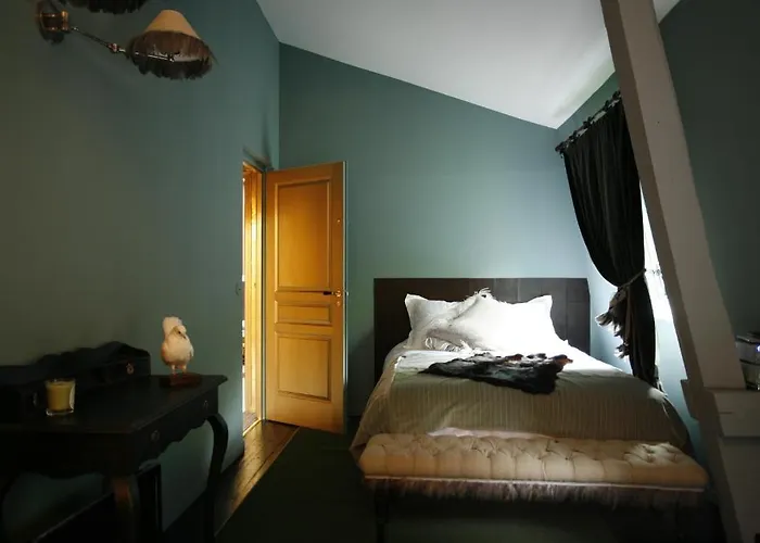 Maison Stella Cadente, Maison D'Hotes Artistique Et Jardin A Provins Frühstückspension 3*