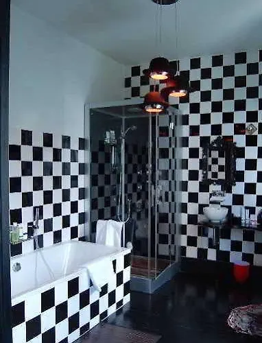 Maison Stella Cadente, Maison D'Hotes Artistique Et Jardin A Provins 3* Provins